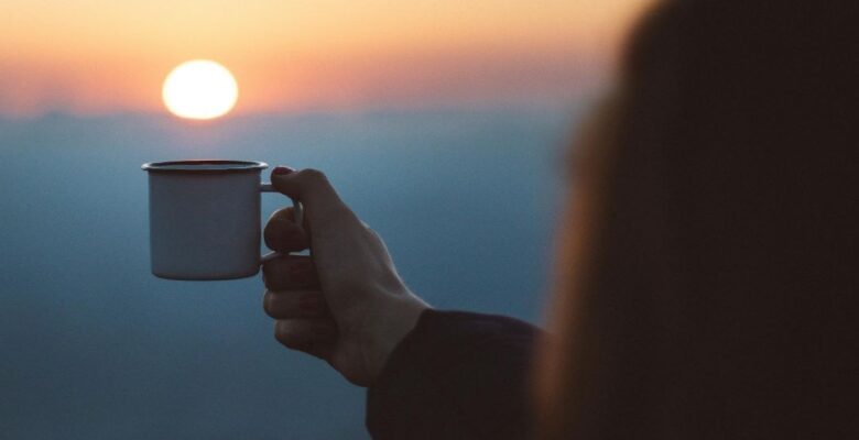 The Morning Sun Hack – A Free, Daily Ritual for Better Sleep, Energy & Mood